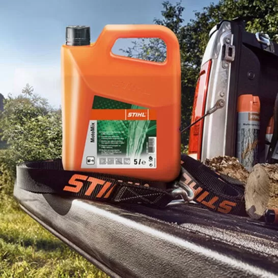onderhoud van grasmaaier met tanken 