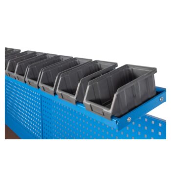 Veertien KA-150 opbergbakjes op de Huvema K3260 werkbank